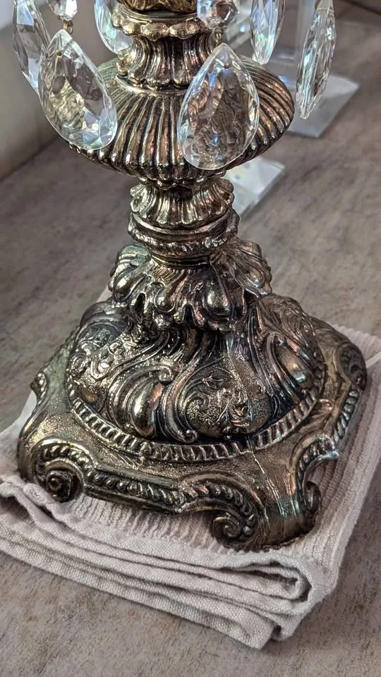 Vintage Hollywood Regency Crystal & Gilt Lamp image indicator(4)