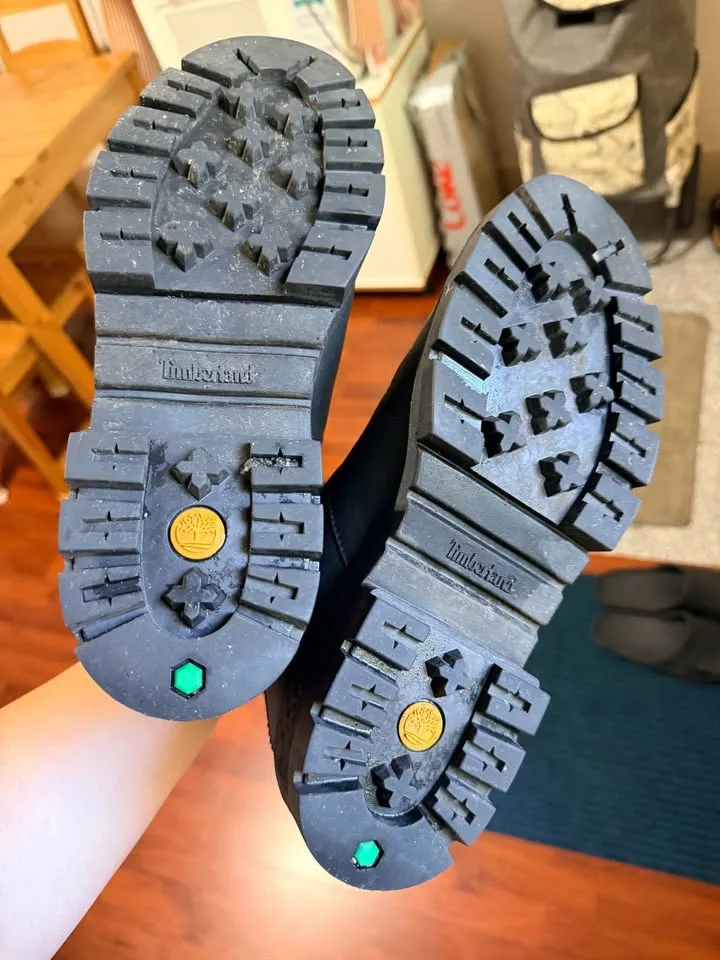 Women’s Timberland Chelsea Boots 9.5 image indicator(8)