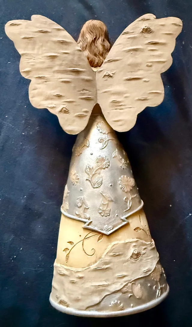 Pavilion Gift Co Element “Aunts Bring Happiness To Our Lives” image indicator(2)