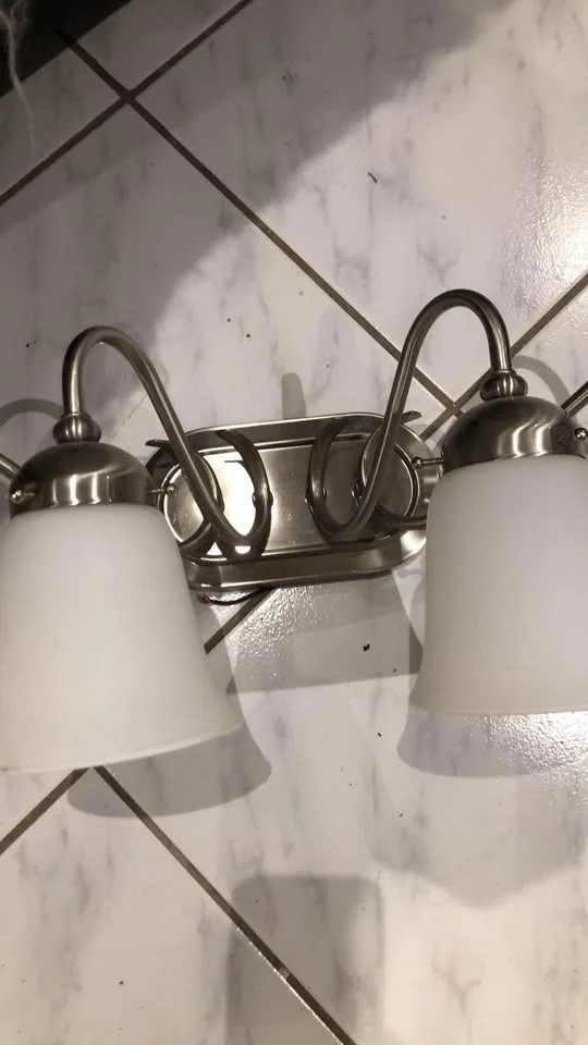 Bathroom light image indicator(2)