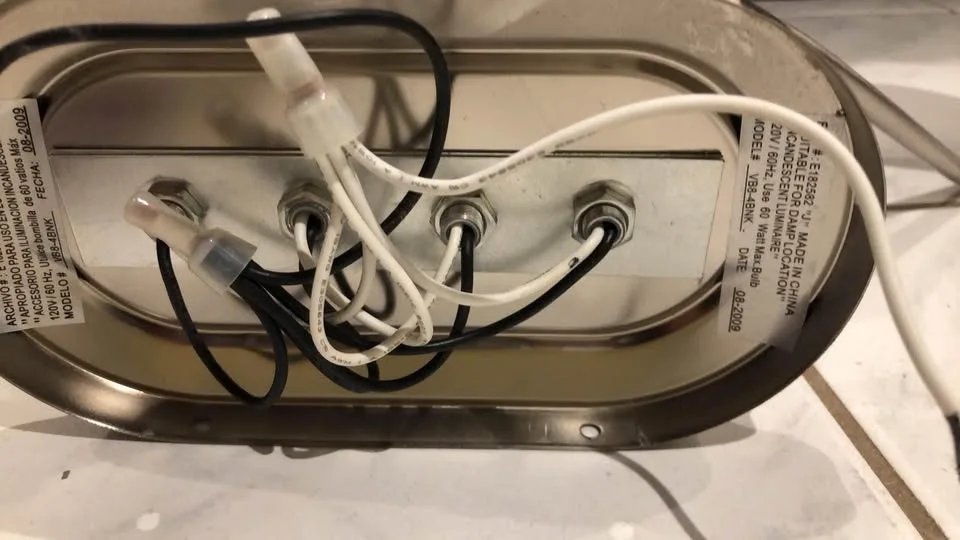 Bathroom light image indicator(3)