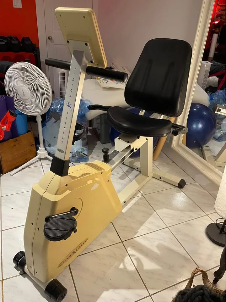 Recumbent exercise bike - Vision Fitness R2200 image indicator(3)