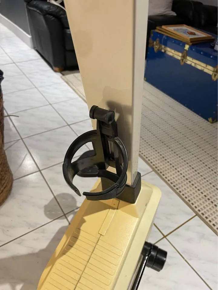 Recumbent exercise bike - Vision Fitness R2200 image indicator(8)