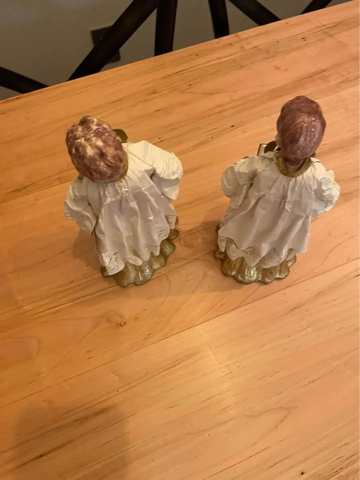 Paper maché choir boys image indicator(5)