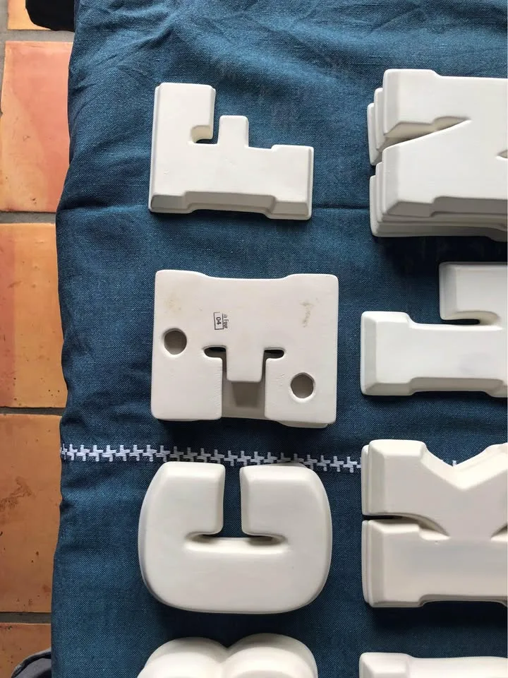 Paintable ceramic letters image indicator(2)