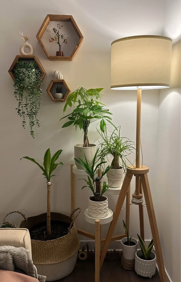 Ikea floor lamp - Moving out sale - photo 3