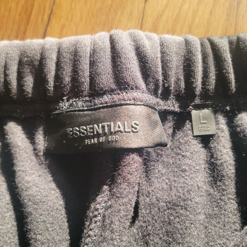 Essentials Sweat Shorts - photo 4