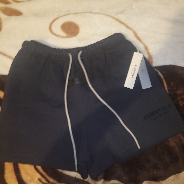 Fear of God Essentials Black Shorts Size M