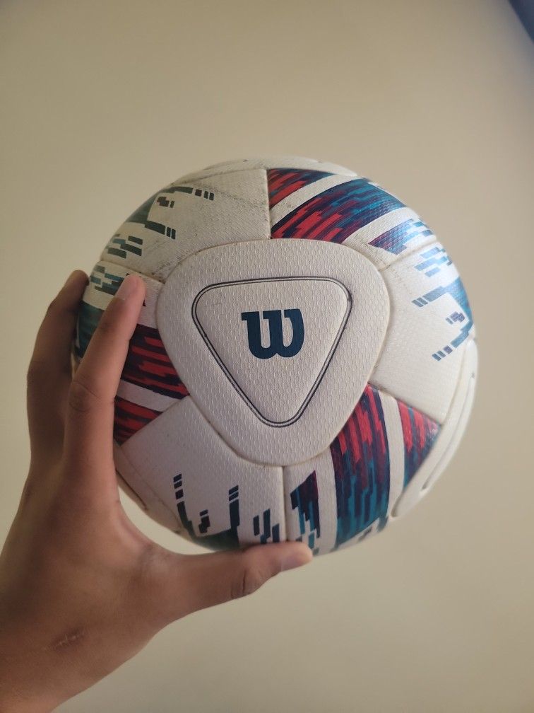 Wilson NCAA Vivido Match Soccer Ball - photo 3