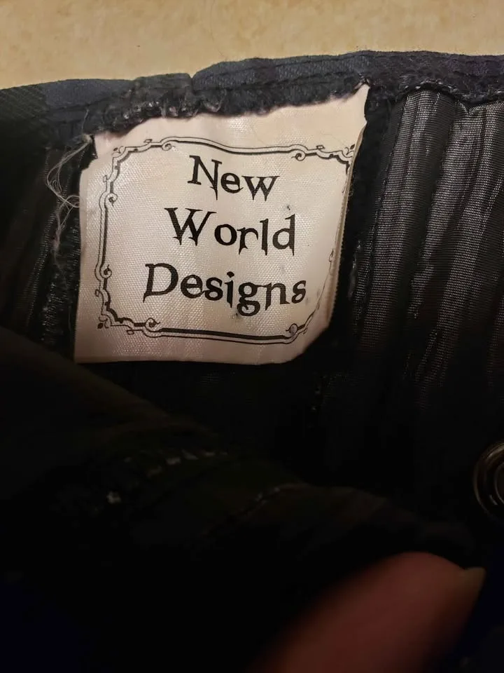 New World Tartan Corset image indicator(9)