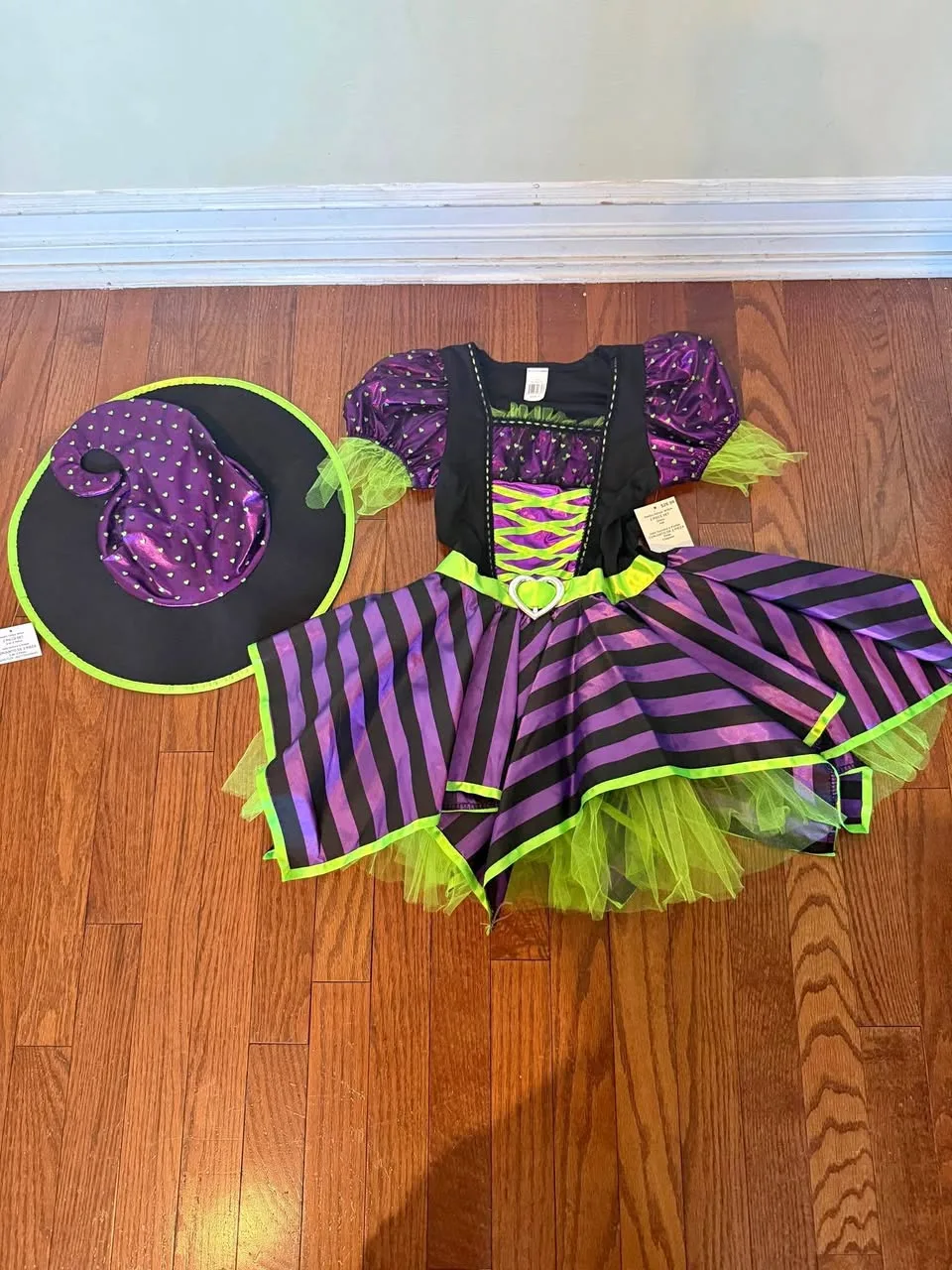 Brand New kids Halloween costume thumbnail