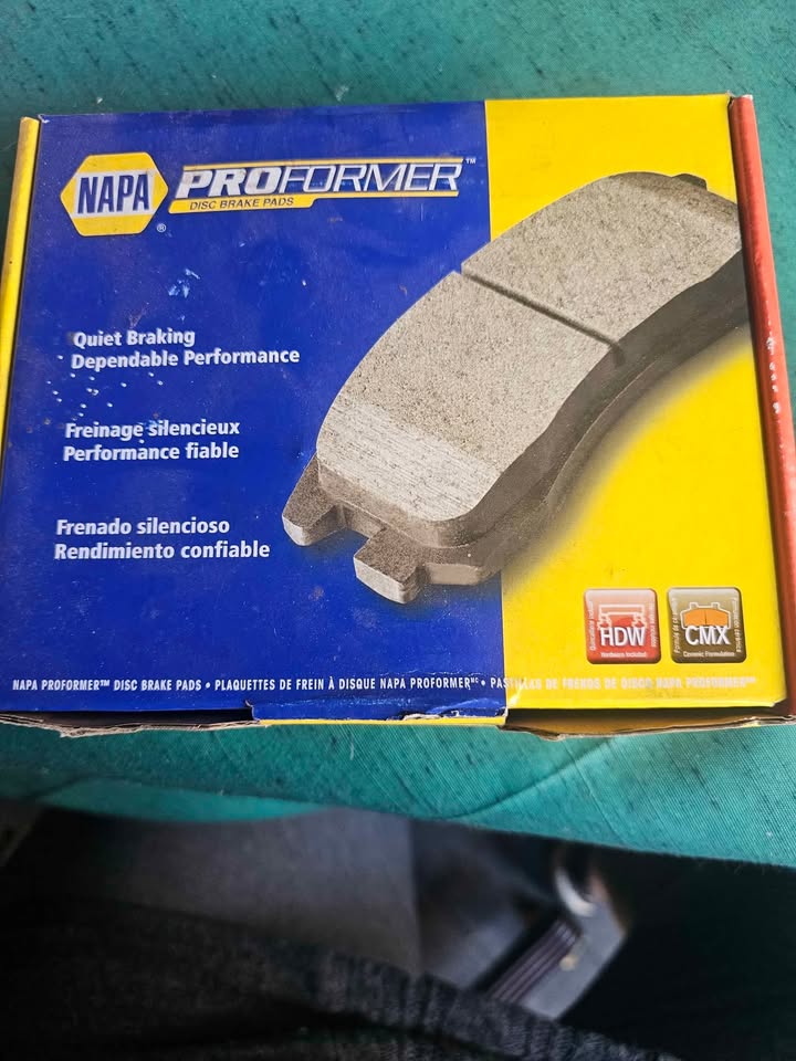 BRAND NEW NAPA PF-7741-X brake pads - photo 2