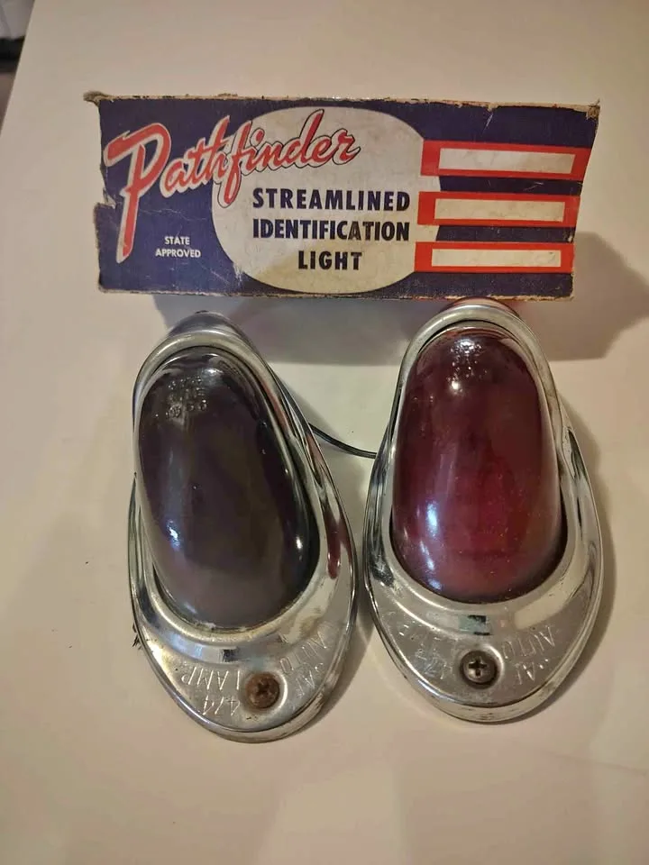 Vintage pathfinder cab lights. 474. thumbnail