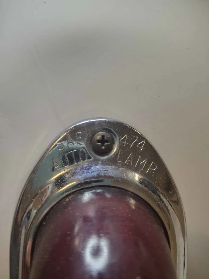 Vintage spray 474 cab lights. image indicator(2)