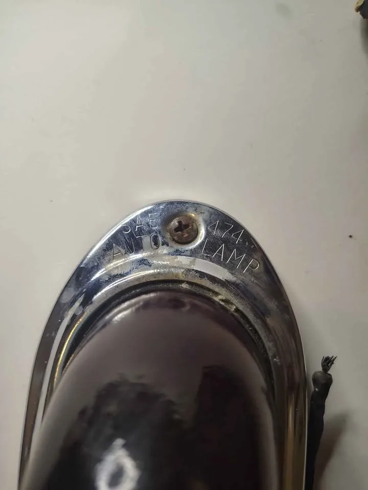 Vintage spray 474 cab lights. image indicator(3)