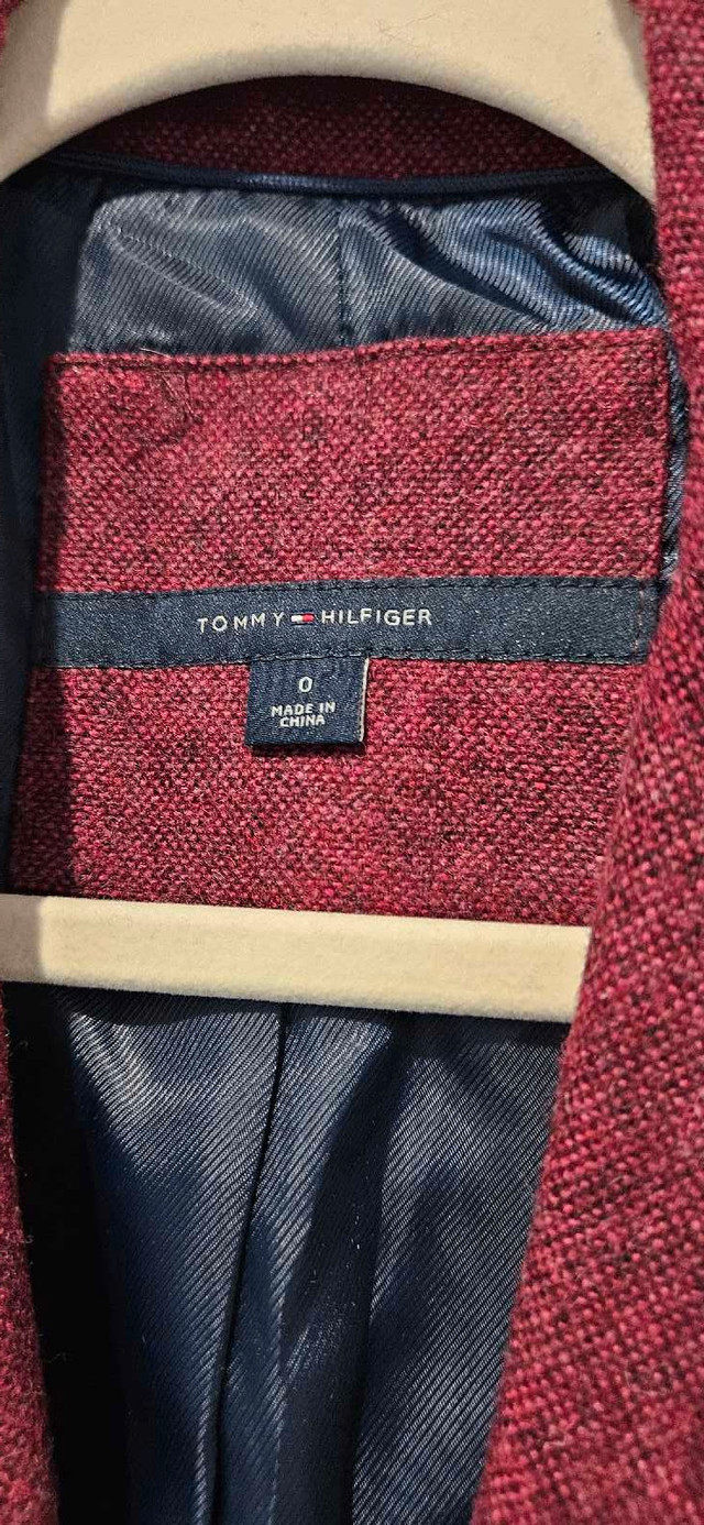 NEGOTIABLE - Tommy Hilfiger Maroon Blazer, Size Small (fits 0-4) - photo 4