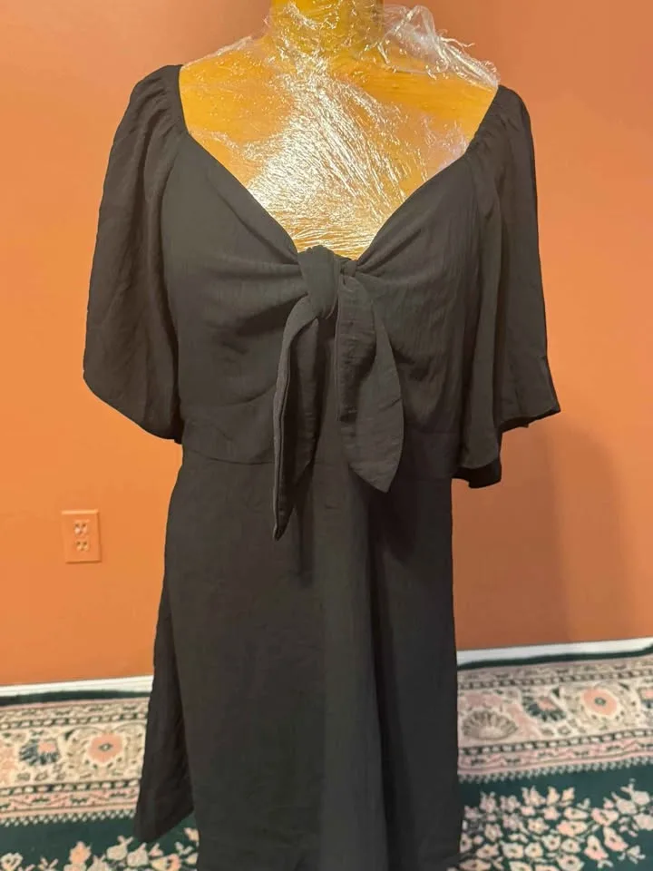 🎃 Brand New Size XL – Dokotoo Black Tie-Front Dress 🖤✨ image indicator(2)