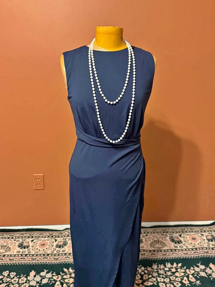 🎃 Brand New Size S – Navy Blue Elegant Maxi Wrap Dress 💙✨ thumbnail