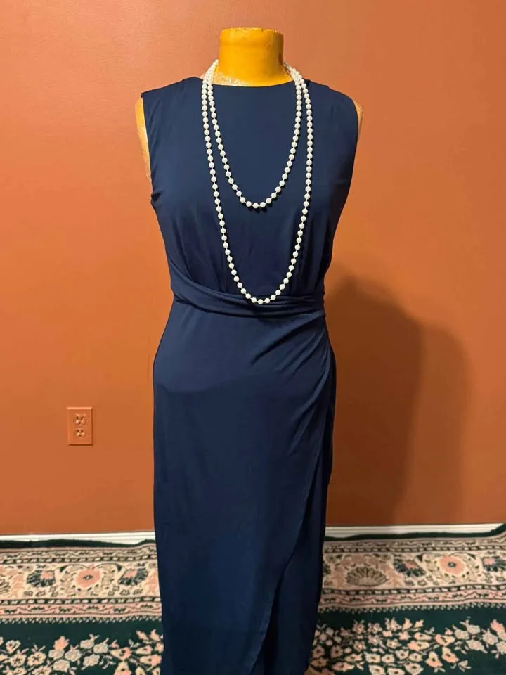 🎃 Brand New Size S – Navy Blue Elegant Maxi Wrap Dress 💙✨ image indicator(2)