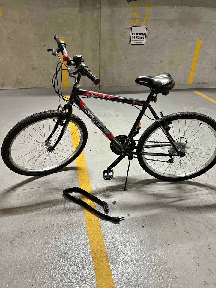 Supercycle bike with lock