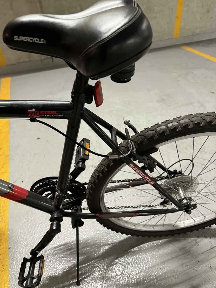 Supercycle bike with lock - photo 5