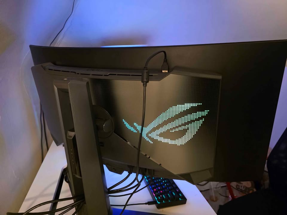ROG Swift OLED PG34WCDM - photo 4