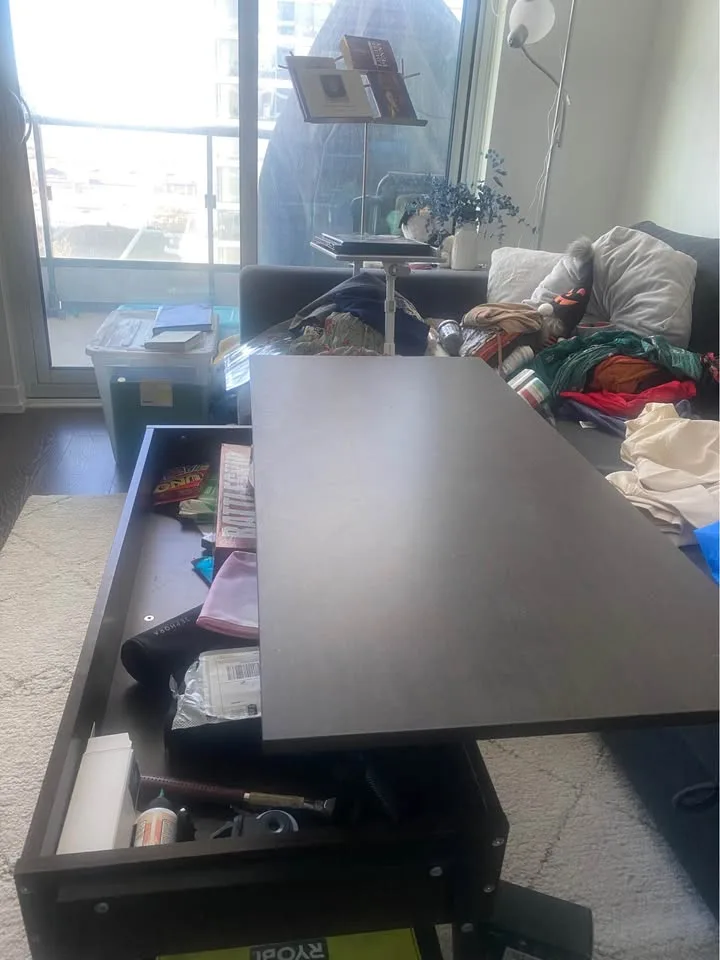 Lift-Top Coffee Table with Storage image indicator(3)