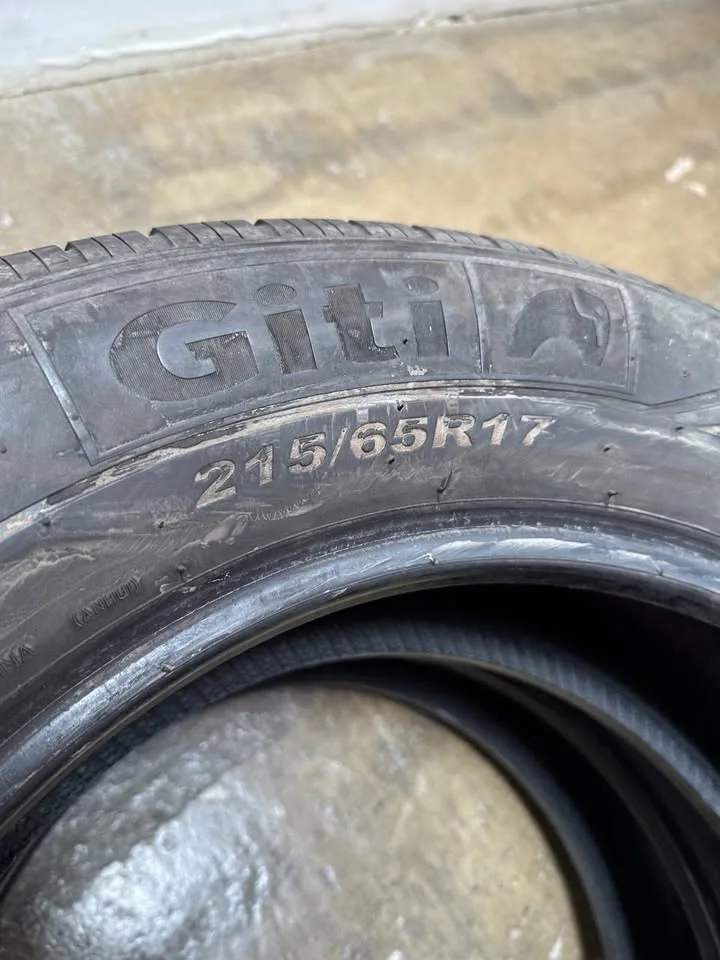 Tires 215/65R17 All-season image indicator(2)