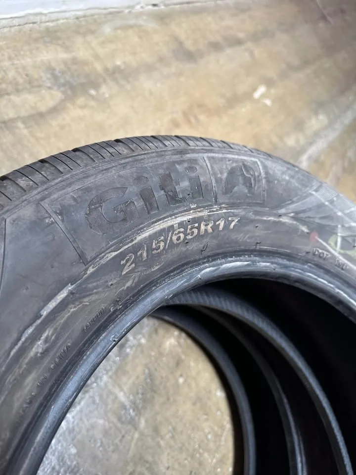 Tires 215/65R17 All-season image indicator(3)
