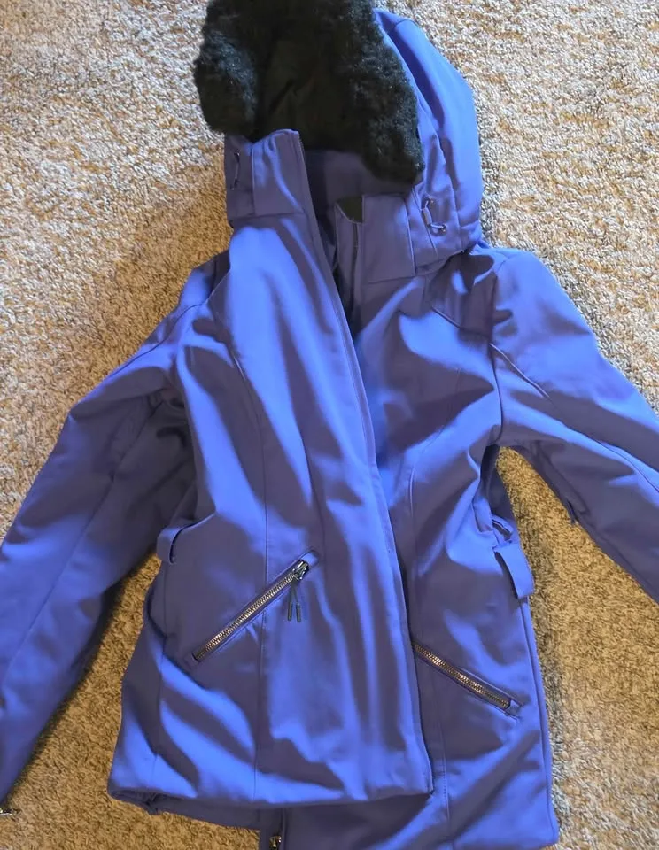 Ladies Mountain Warehouse ski jacket image indicator(4)