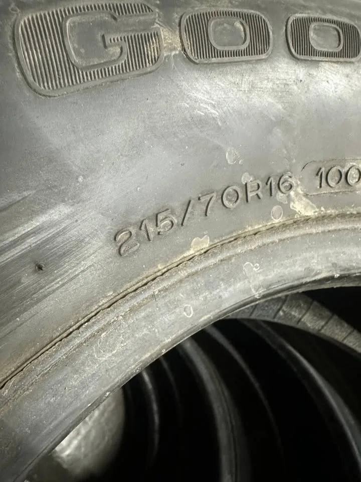 Tires 215/70R16 BFGoodrich image indicator(2)