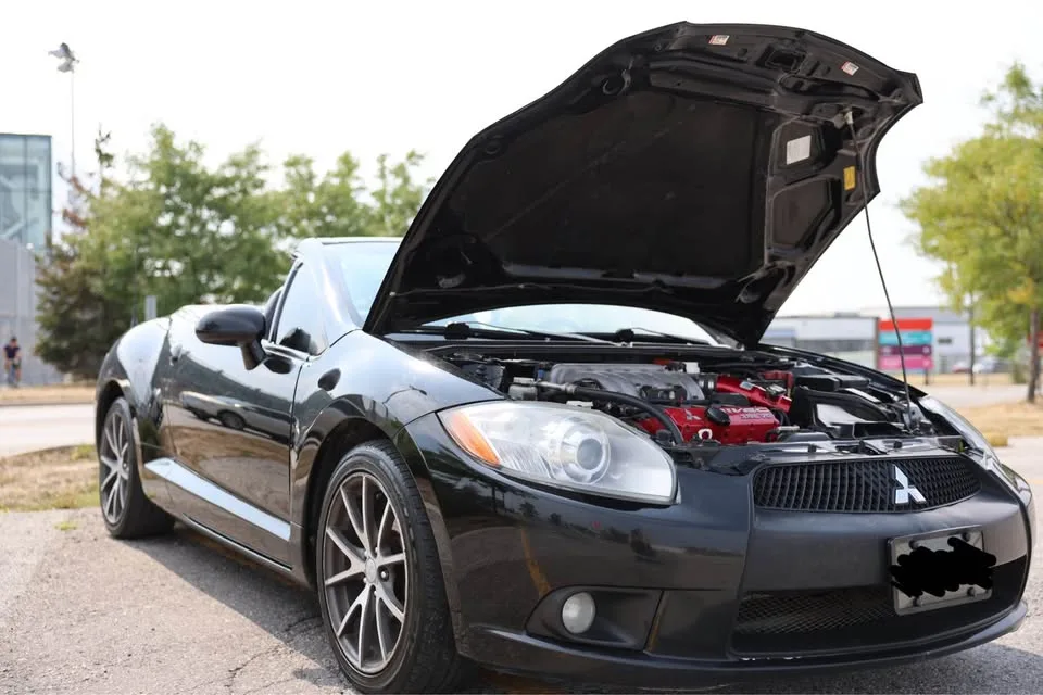 2011 Mitsubishi Eclipse GT Spyder Convertible image indicator(10)