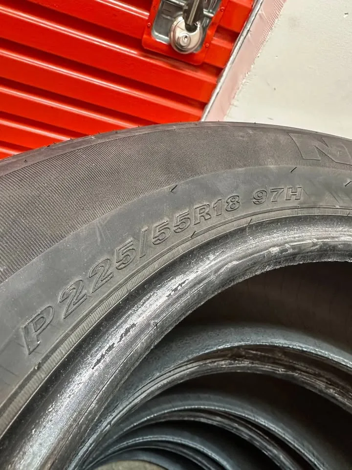 Tires 225/55R18 Nexen image indicator(2)