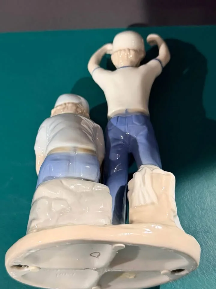 Vintage Paul Sebastian "Home Run" Figurine 1989 image indicator(3)