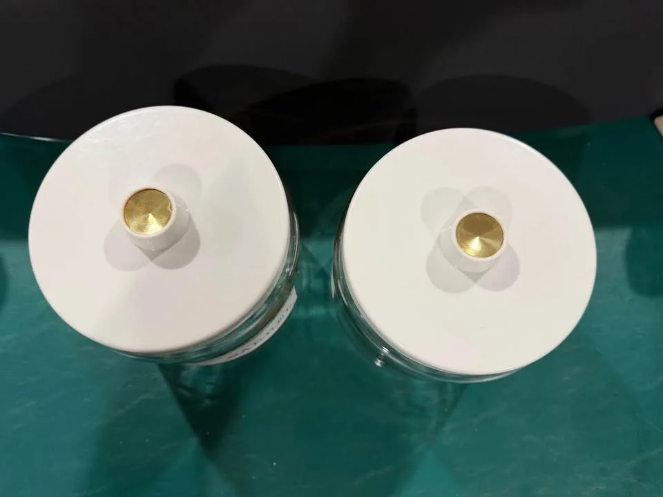 1960s Pyrex Cracker Barrel & Cookie Jar Glass, White Gold Lid image indicator(4)