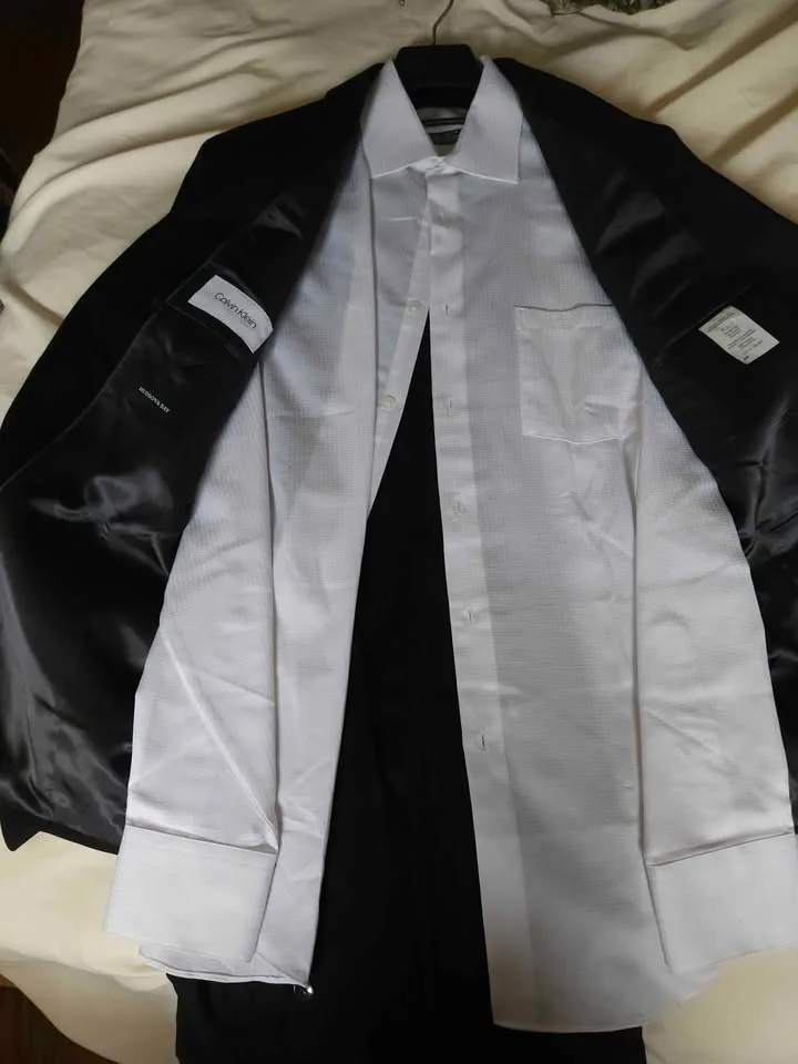 Calvin Klein Suit- BNWT image indicator(2)