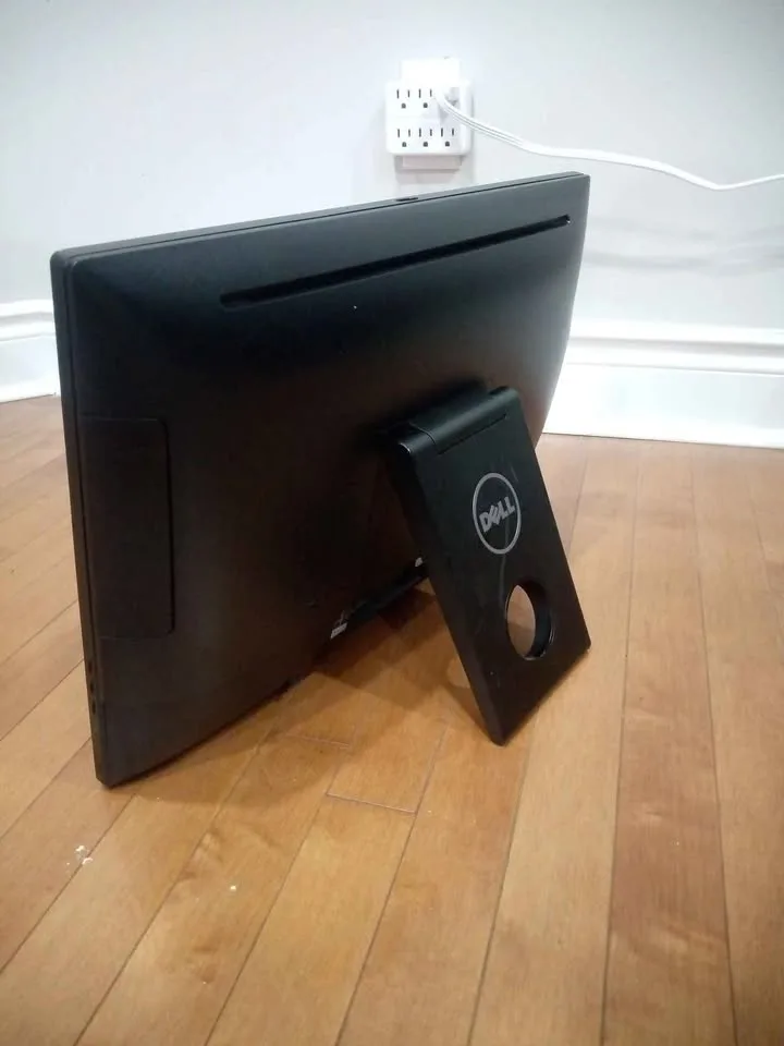 All In One Computer DELL Core i5 6th Generation image indicator(3)