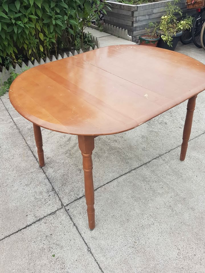Old vintage oval solid wood kitchen table - photo 5
