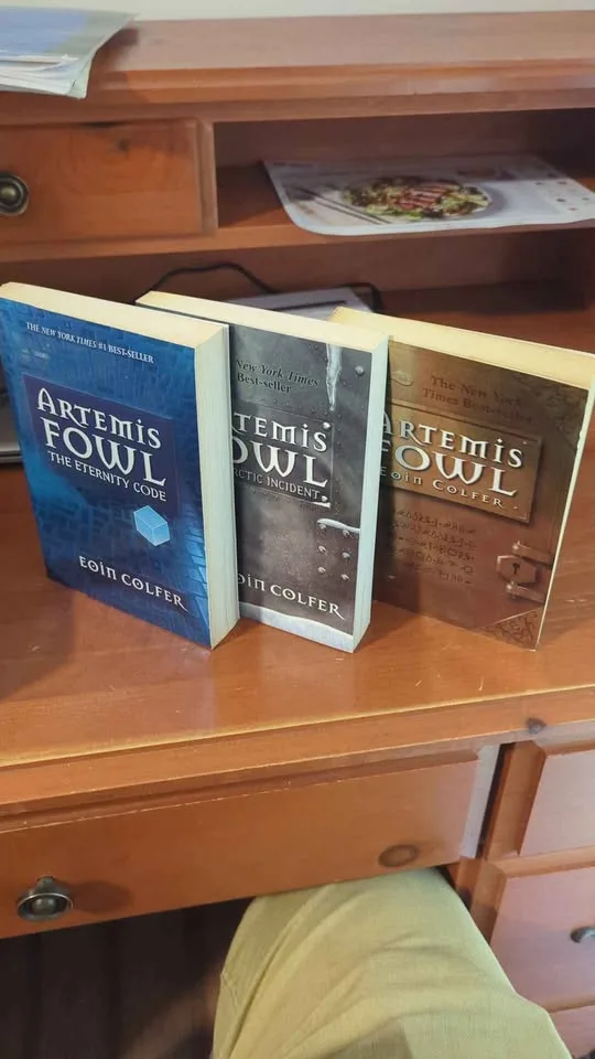 Artemis Fowl Box Set 1-3 image indicator(4)