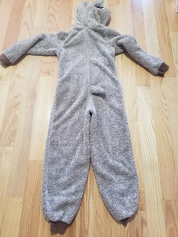Kids fuzzy time Onesies/costume size M 10-12 image indicator(2)