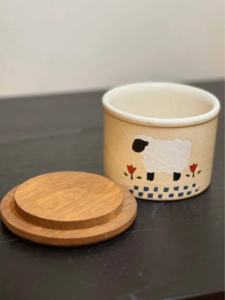 Set of 2 Robinson Ransbottom Low Jar 1 pint w/ Wood Lid image indicator(4)