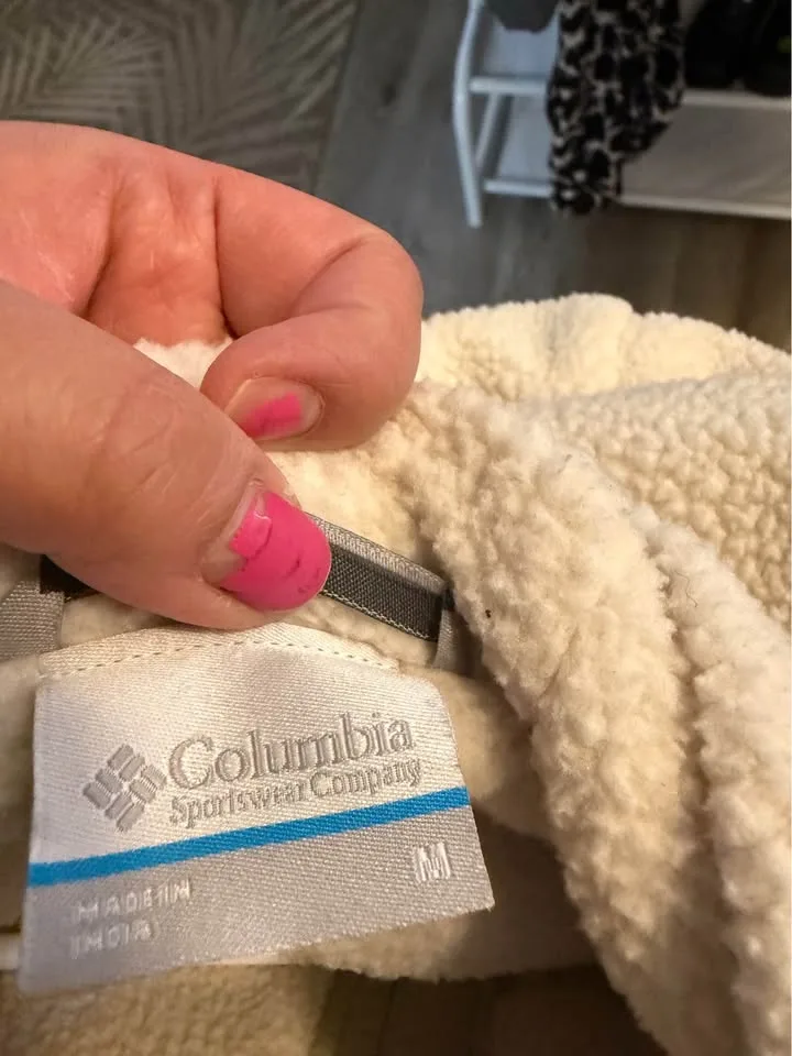 Women’s Columbia fall/winter jacket size mEdium image indicator(4)