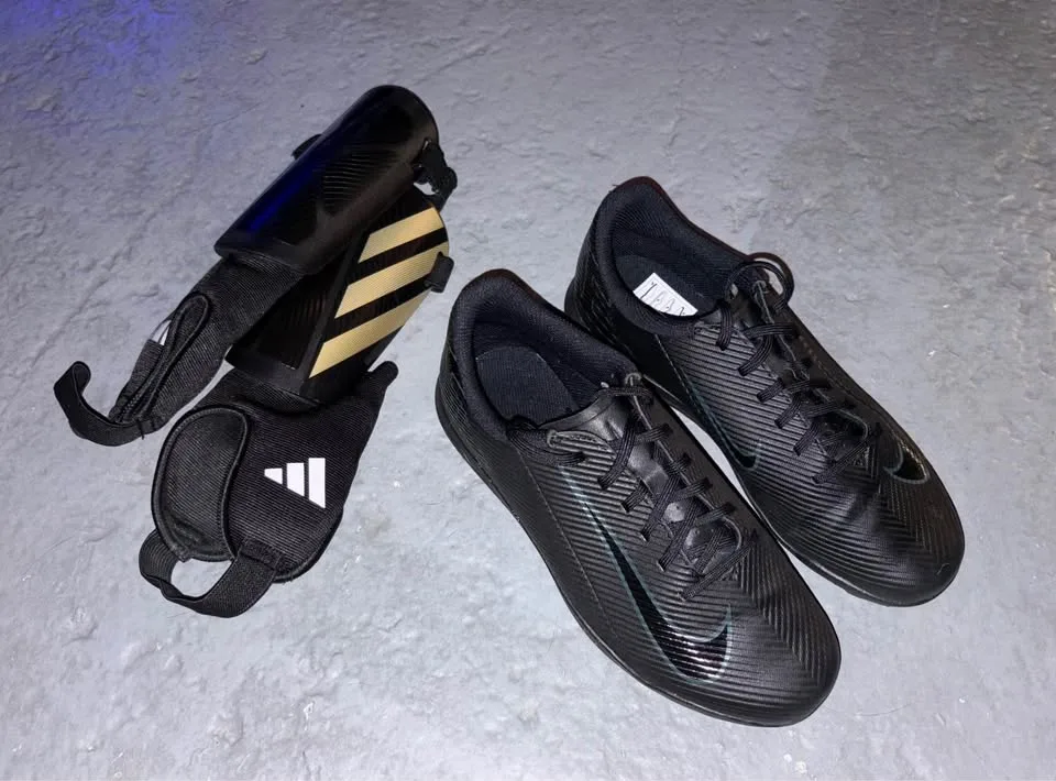 Nike Jr. Mercurial Vapor 16 Club turf football shoes image indicator(3)