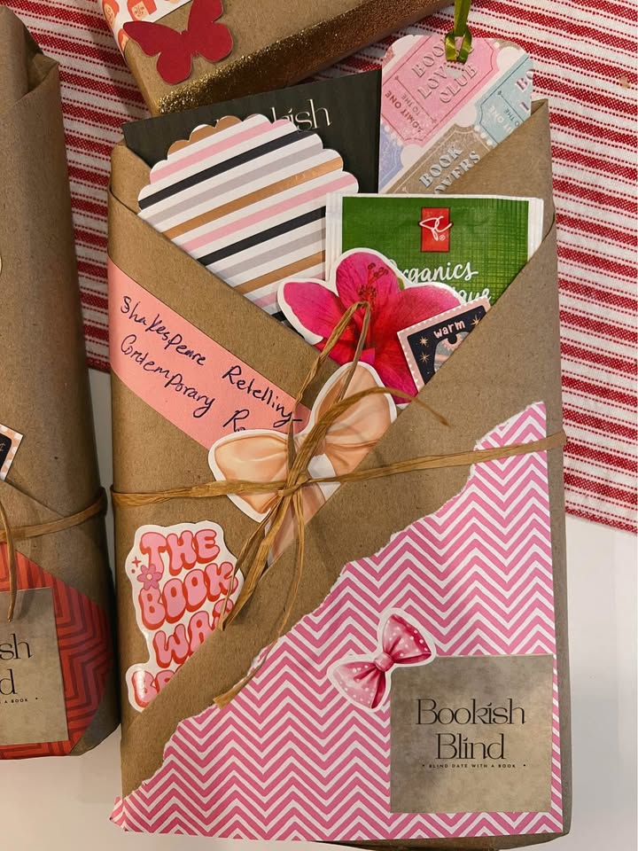 Blind Date with a Book Bundles 💖 - photo 4