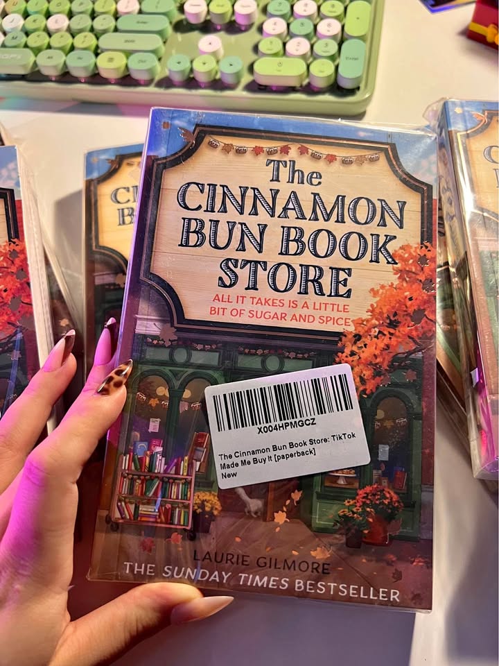 the cinnamon bun book store (paper back book) TIKTOK TREND