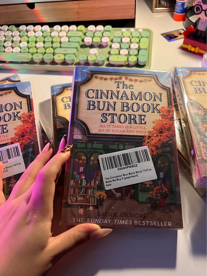 the cinnamon bun book store (paper back book) TIKTOK TREND - photo 2