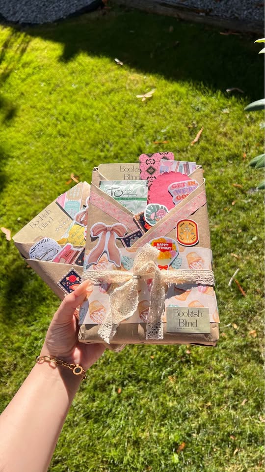 Blind Date with a Book Bundles - photo 2
