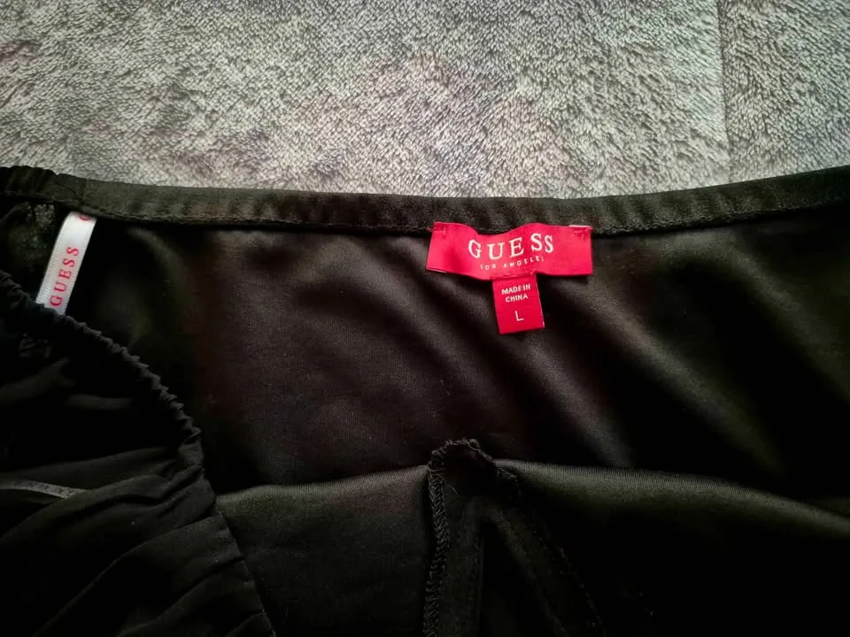 Off-Shoulder Cropped Top image indicator(4)