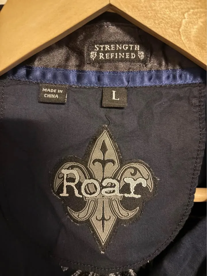 Vintage Y2k Roar Black Grunge Button Up Shirt image indicator(3)