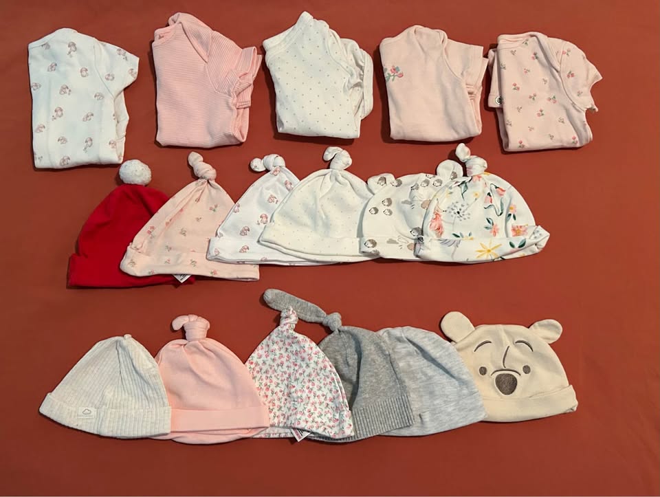 Baby clothing bundle (0-3 months) - photo 2